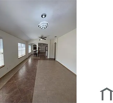 4 bed, 2014 sqft, $2,600 — Photo 3