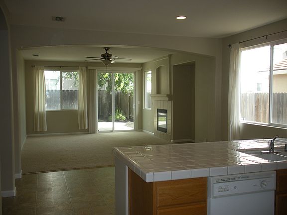 3rd image of 3132 Tintorera Way