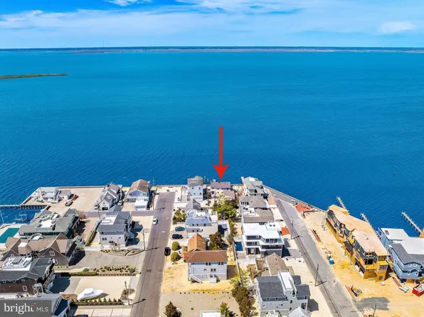 79 W California Ave, Brant Beach, NJ 08008