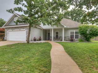 200 Anita Dr, Carl Junction, MO 64834