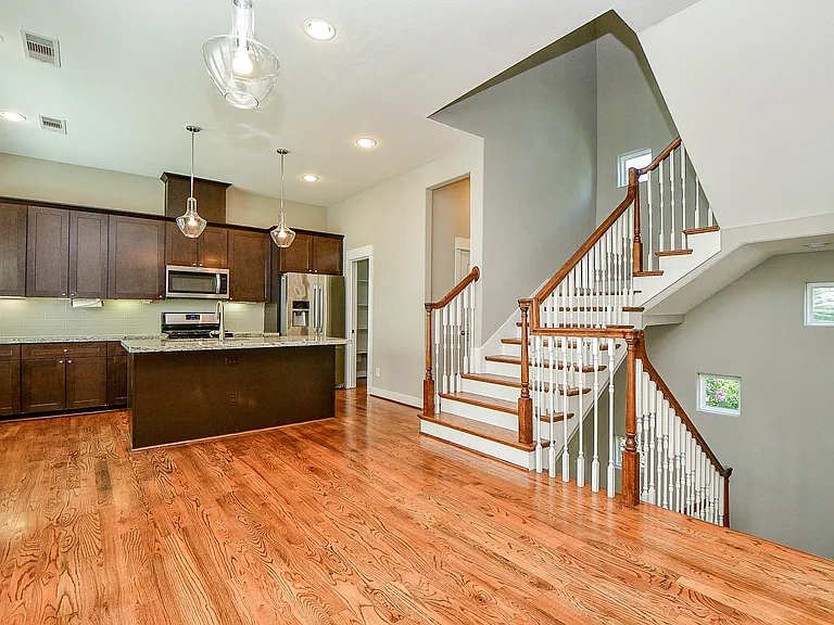 955 W 24th St #D — Photo 24