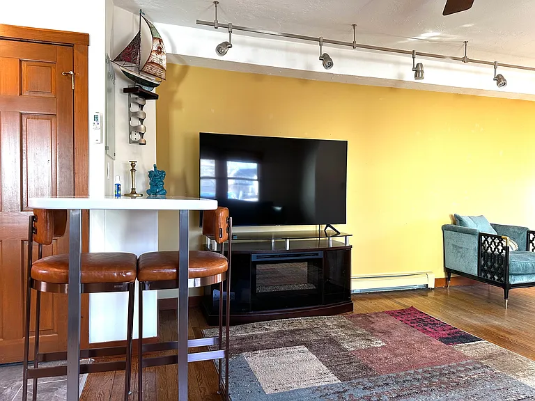 90 Belknap St — Photo 8