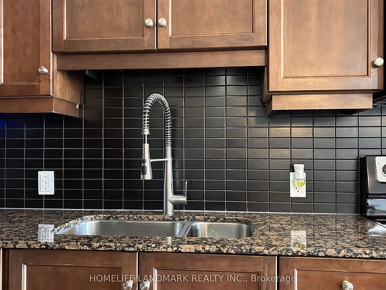 223 Erb St W #405 — Photo 16