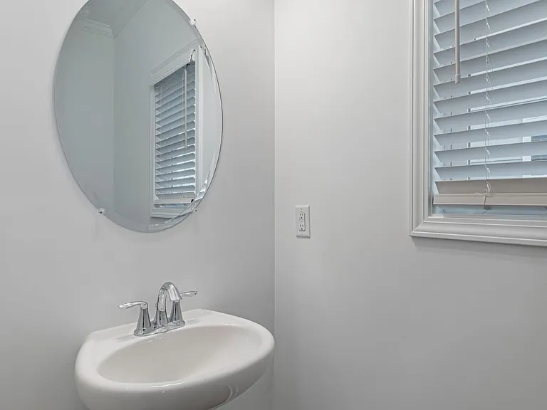 Tricon East Ridge — Photo 15