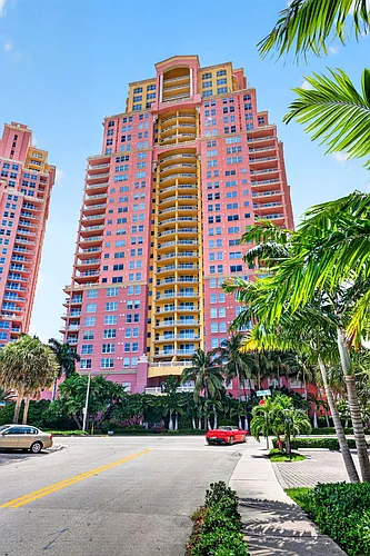 2100 N Ocean Blvd Photo 1