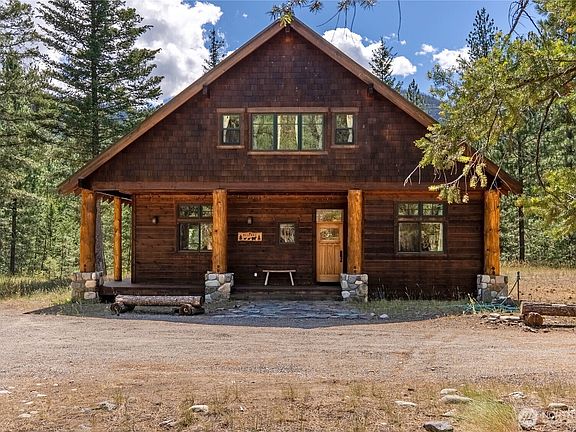 3rd image of 32 Foster Loop Road