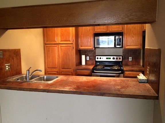 3rd image of 1400 Ocean Dr APT 302C