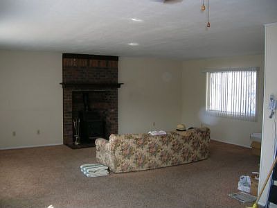 Living room w/fireplace insert
