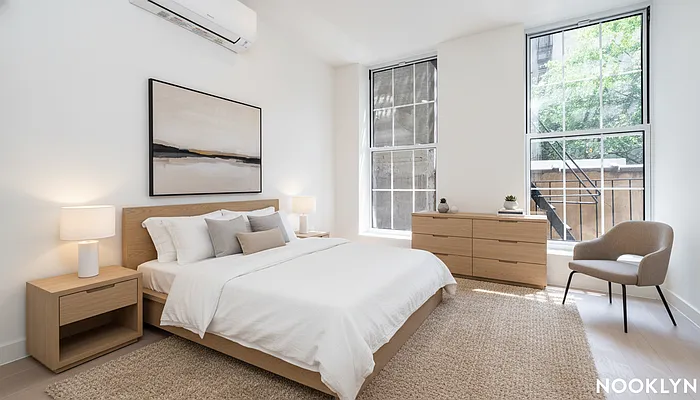 Bedroom, photo 1