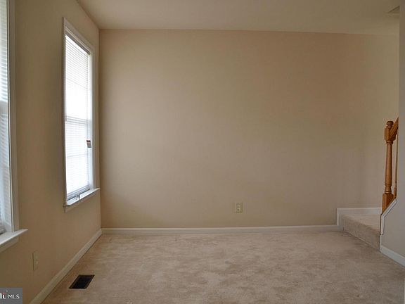 2nd image of 12225 Stonehenge Dr