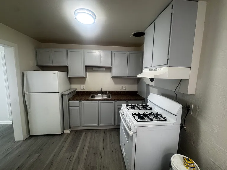 1031 Estudillo St #1025 — Photo 8