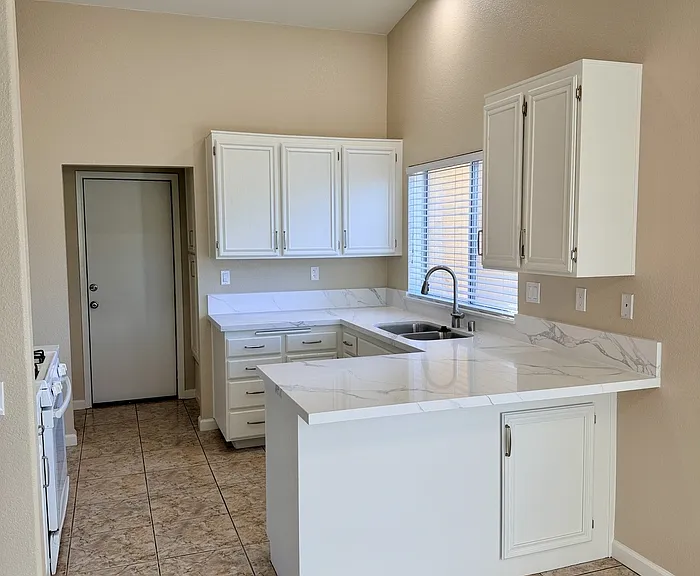 4238 Brookside Dr — Photo 11