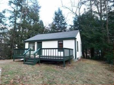 3 Chipmunk Ln, Hillsboro, NH, 03244