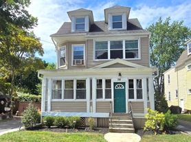 16 Wakefield Pl, Caldwell, NJ