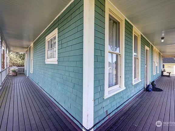 5th image of 1202 Idaho Avenue S