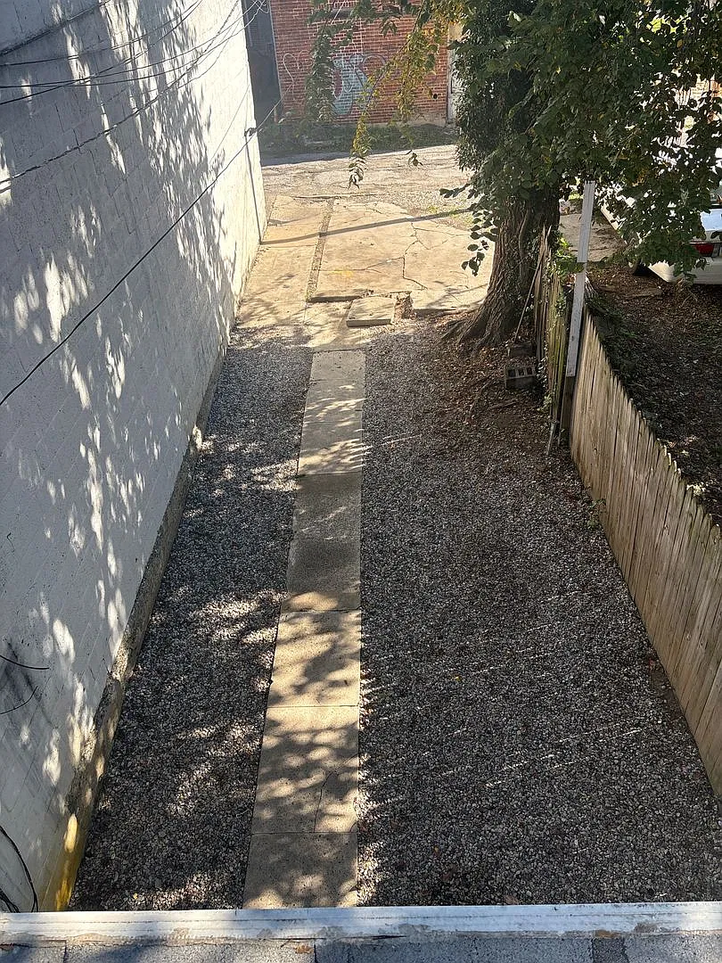 Spacious 4 Bedroom, Laundry, Parking in York City SD — Photo 4