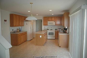 3rd image of 5321 Yellow Birch Dr