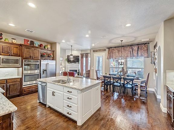 4th image of 1333 Gristmill Ln