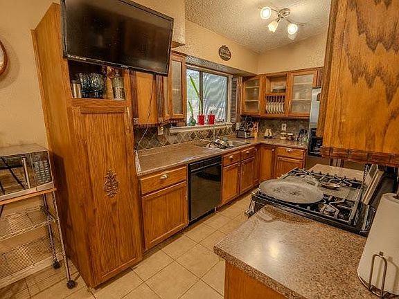 5th image of 4801 Cabob St