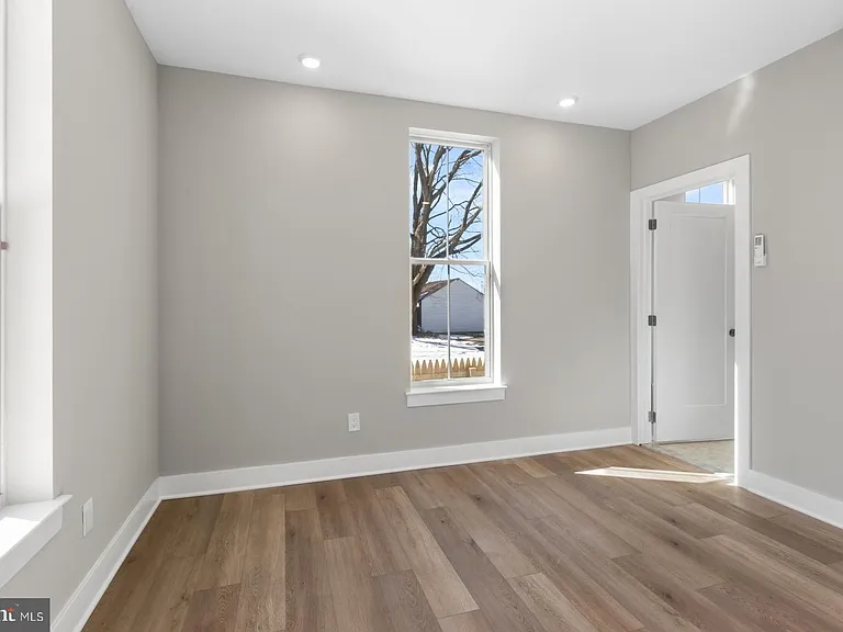 6712 Ridge Ave #204 — Photo 9
