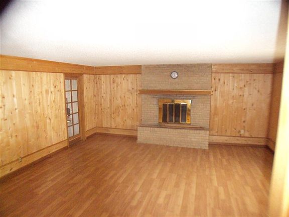 3rd image of 800 Cagua Dr NE
