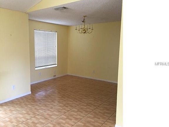 2nd image of 565 Oceanview Ave