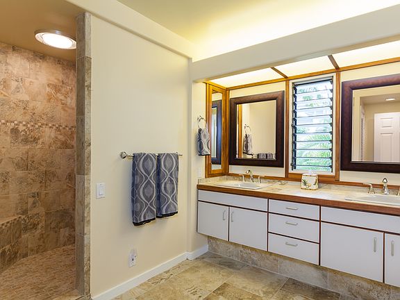 5th image of 78-7045 Kaluna St APT 301