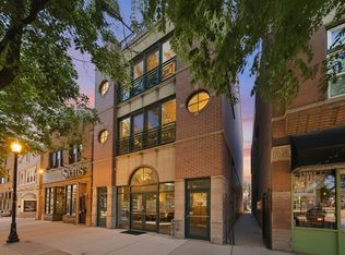 852 N Ashland Ave #3, Chicago, IL 60622