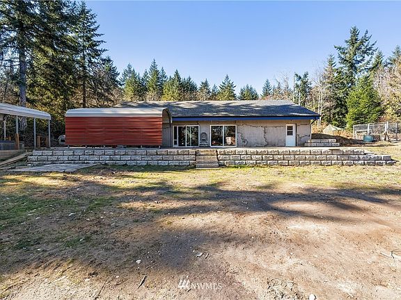 2nd image of 12734 Aqua Ln SE