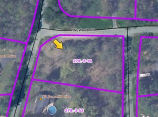 17 Pinewood Dr, Peru, NY 12972