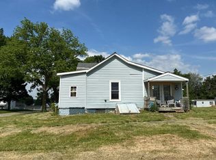 216 Walnut St, Addison, MI 49220