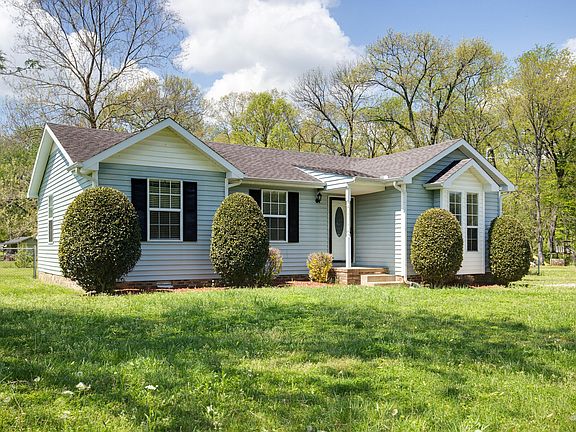 2nd image of 7549 Chadwick Dr