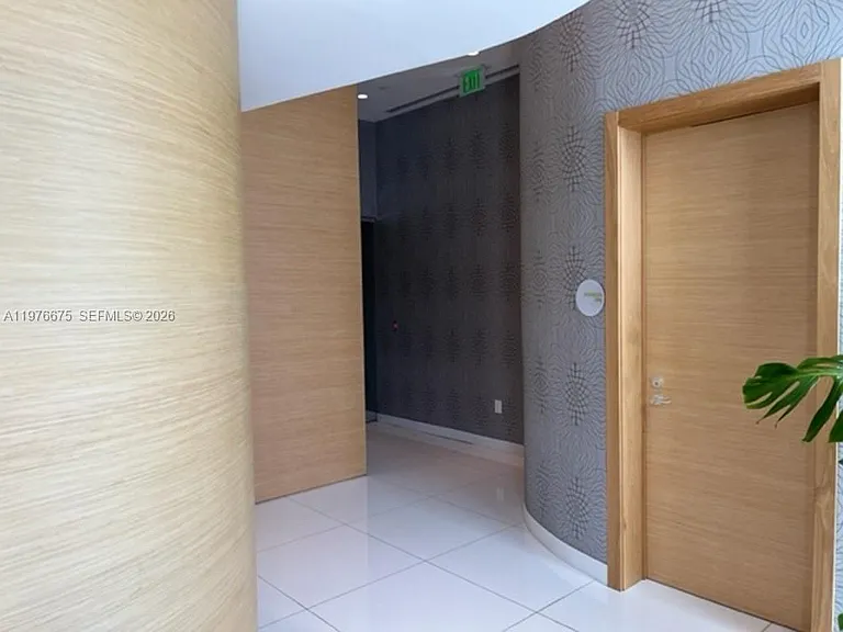 501 NE 31st St #1606 — Photo 32