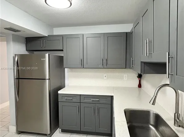 3253 Foxcroft Rd APT G110, Miramar, FL 33025