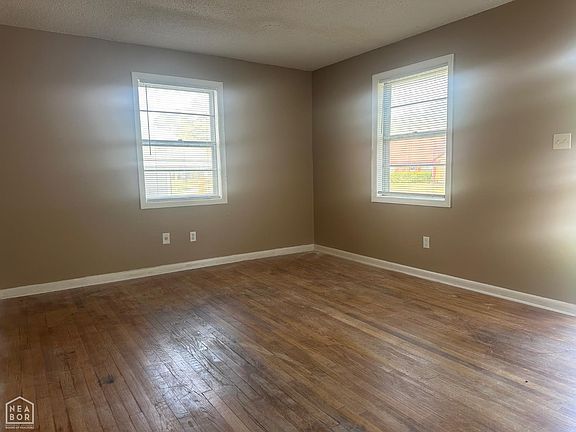 5th image of 3307 Meador Rd