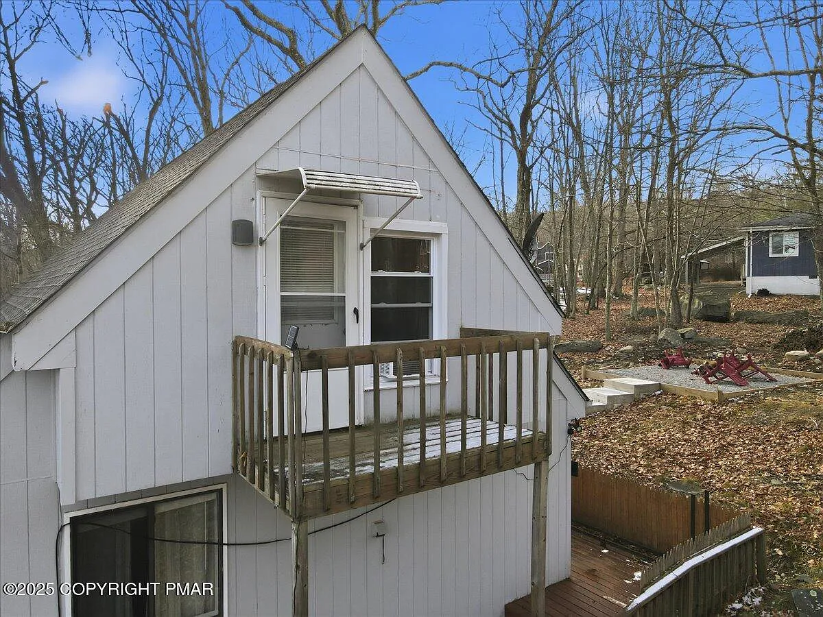 3 bed, 2.0 bath, 1380 sqft, $1,850 — Photo 2