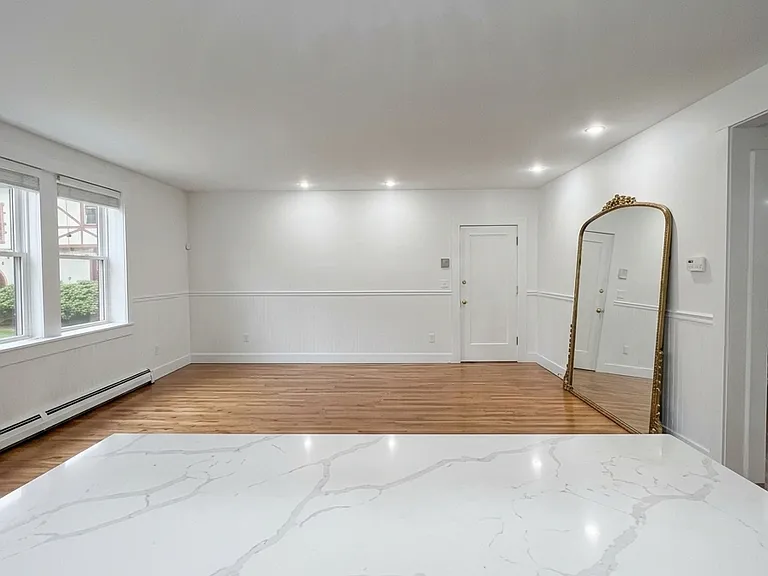 337 Alden Ave #8 — Photo 5