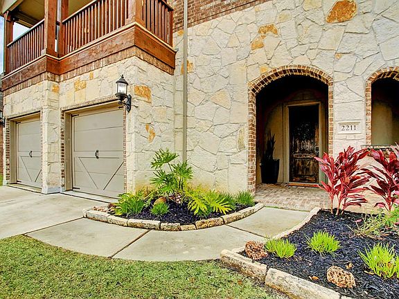 2nd image of 2211 Red Wren Cir
