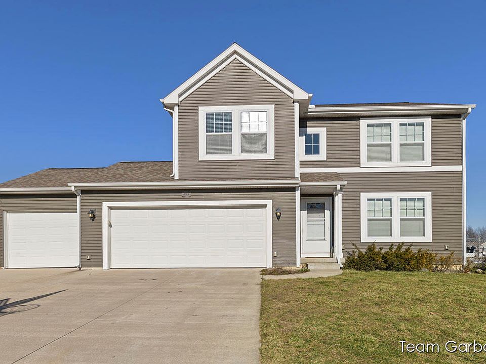 1st image of 264 Lloyd Ct