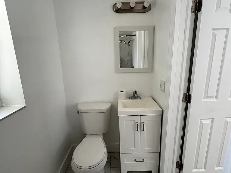 240 NW 64th St #4 — Photo 12