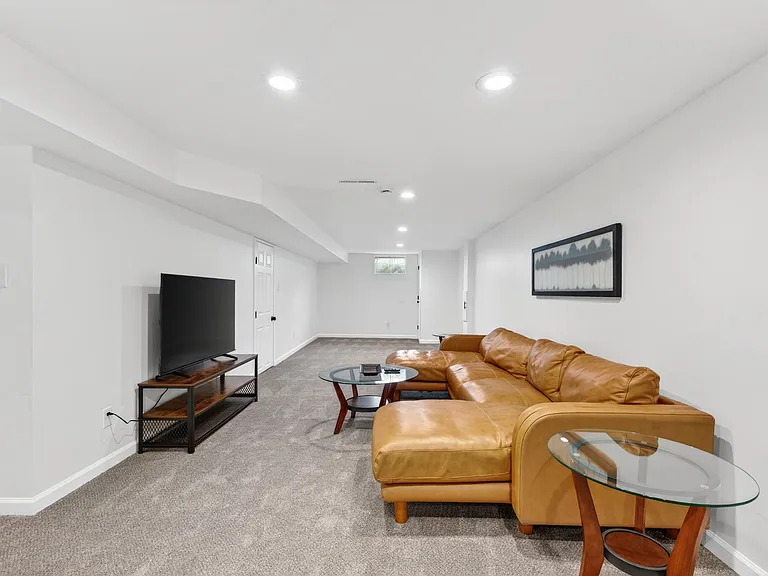 9675 La Jolla Dr — Photo 33
