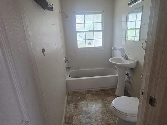 4th image of 1557 Murl St