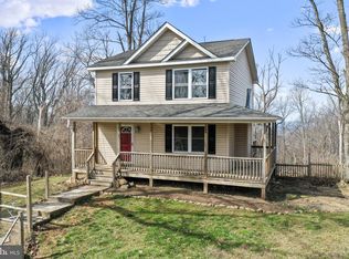 801 High Top Rd, Linden, VA 22642