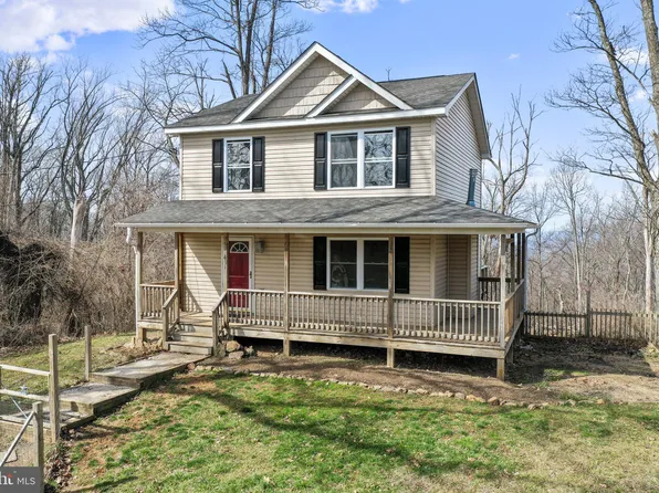 801 High Top Rd, Linden, VA 22642