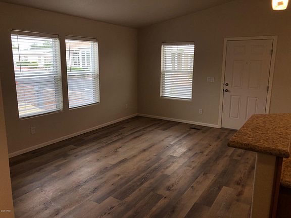 4th image of 40646 N Green St