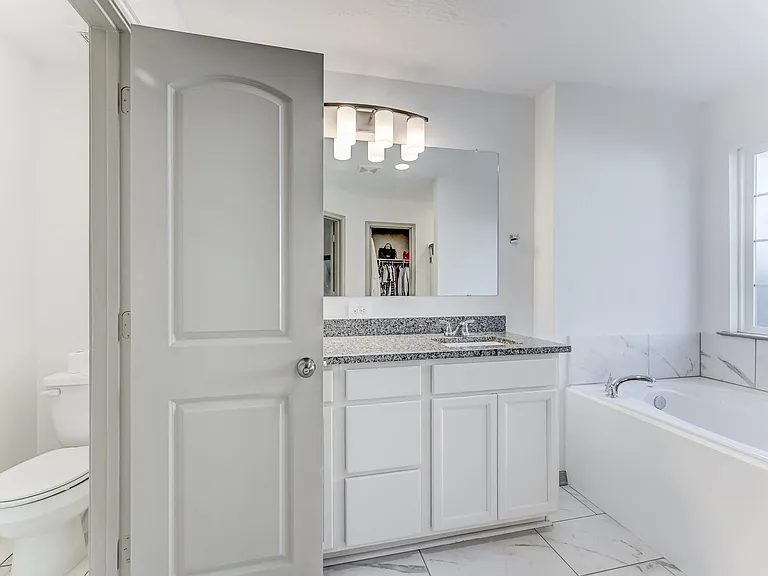 204 Shoreview Dr — Photo 30