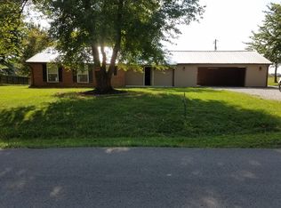 101 J I West Rd, Sacramento, KY --