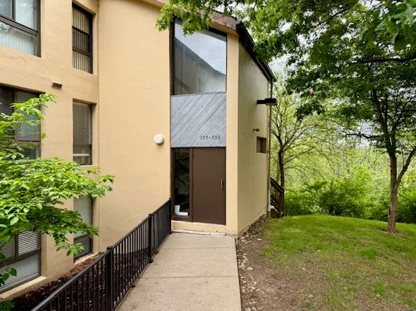 2034 Swallow Hill Rd APT 329, Pittsburgh, PA 15220