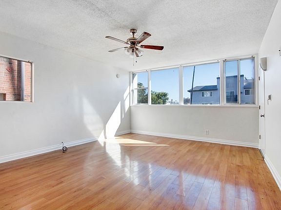 4th image of 317 S Kenmore Ave APT 7