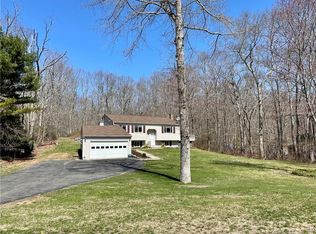 55 Grouse Cir, East Lyme, CT 06333